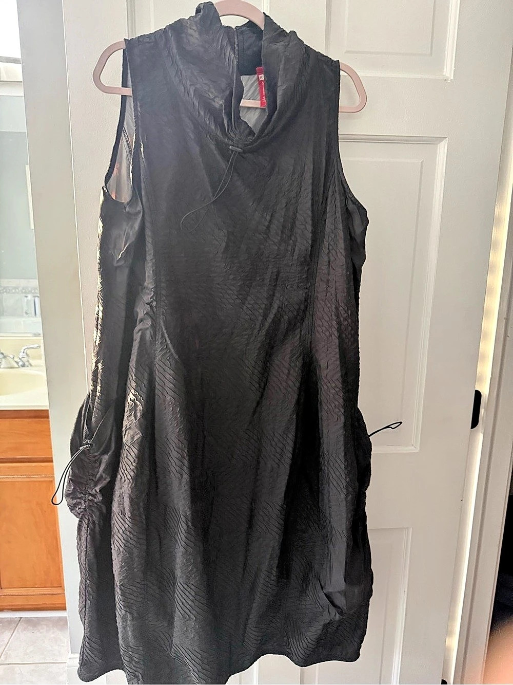 IC Collection Black Textured Midi Dress Like New - Picture 3 of 9